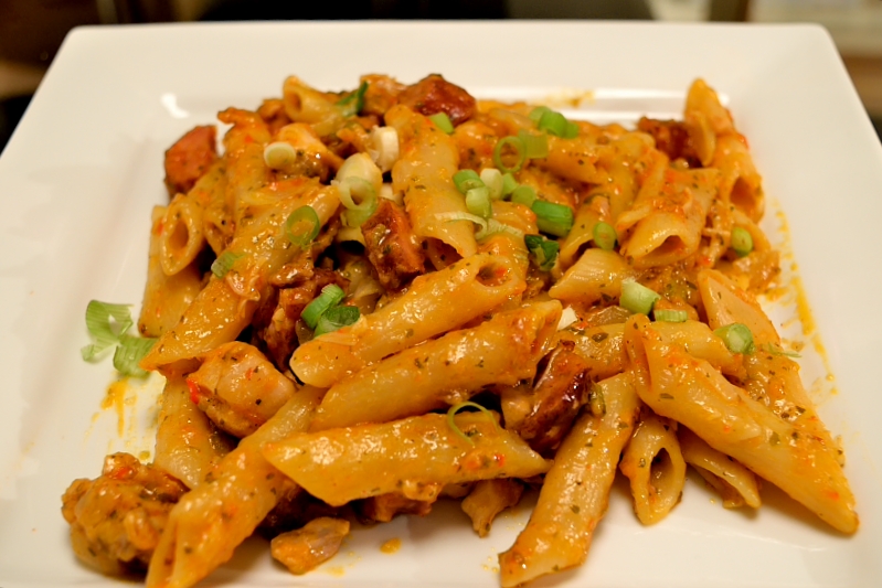 One-Pot Exotic Pasta with Chicken and Sausages