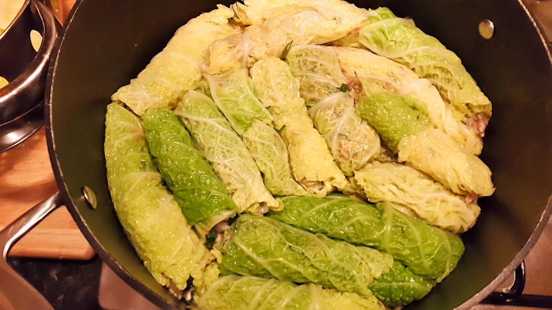 Greek Stuffed Cabbage Rolls (Lahanodolmades)