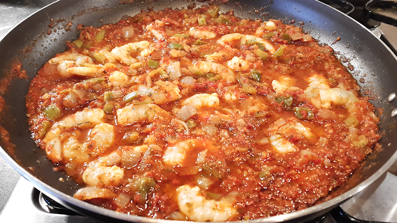 Shrimps in Tomato Sauce and Feta (Garides Saganaki)